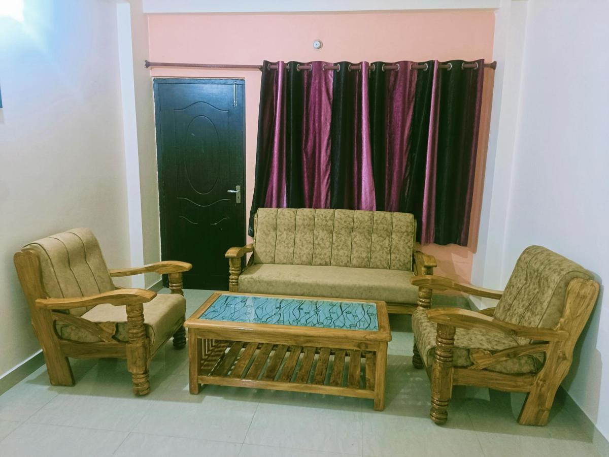 Pretty Garden View Apartment 3Bhk Furnished Flat Near Kashi Vishwanath Temple Benares Buitenkant foto