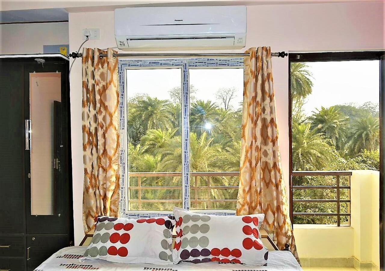 Pretty Garden View Apartment 3Bhk Furnished Flat Near Kashi Vishwanath Temple Benares Buitenkant foto