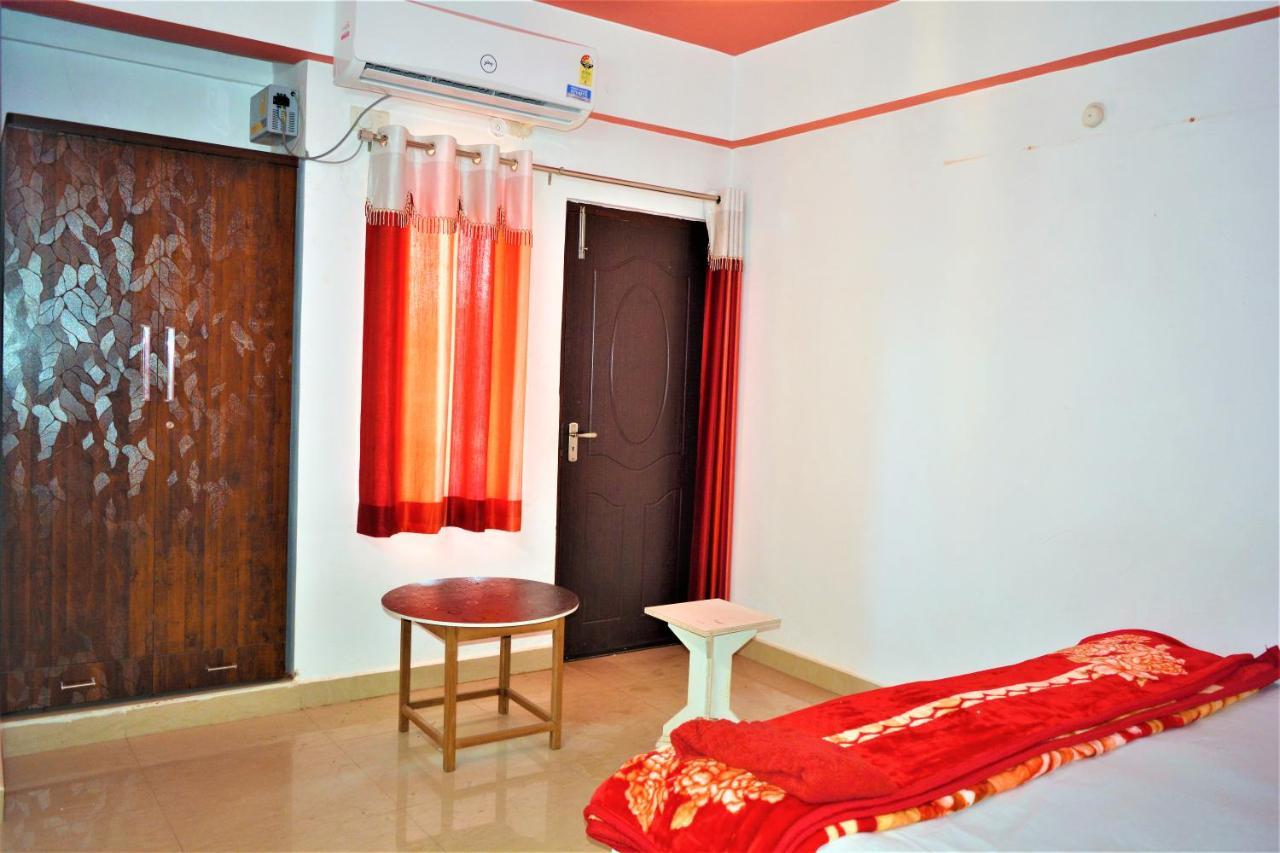 Pretty Garden View Apartment 3Bhk Furnished Flat Near Kashi Vishwanath Temple Benares Buitenkant foto