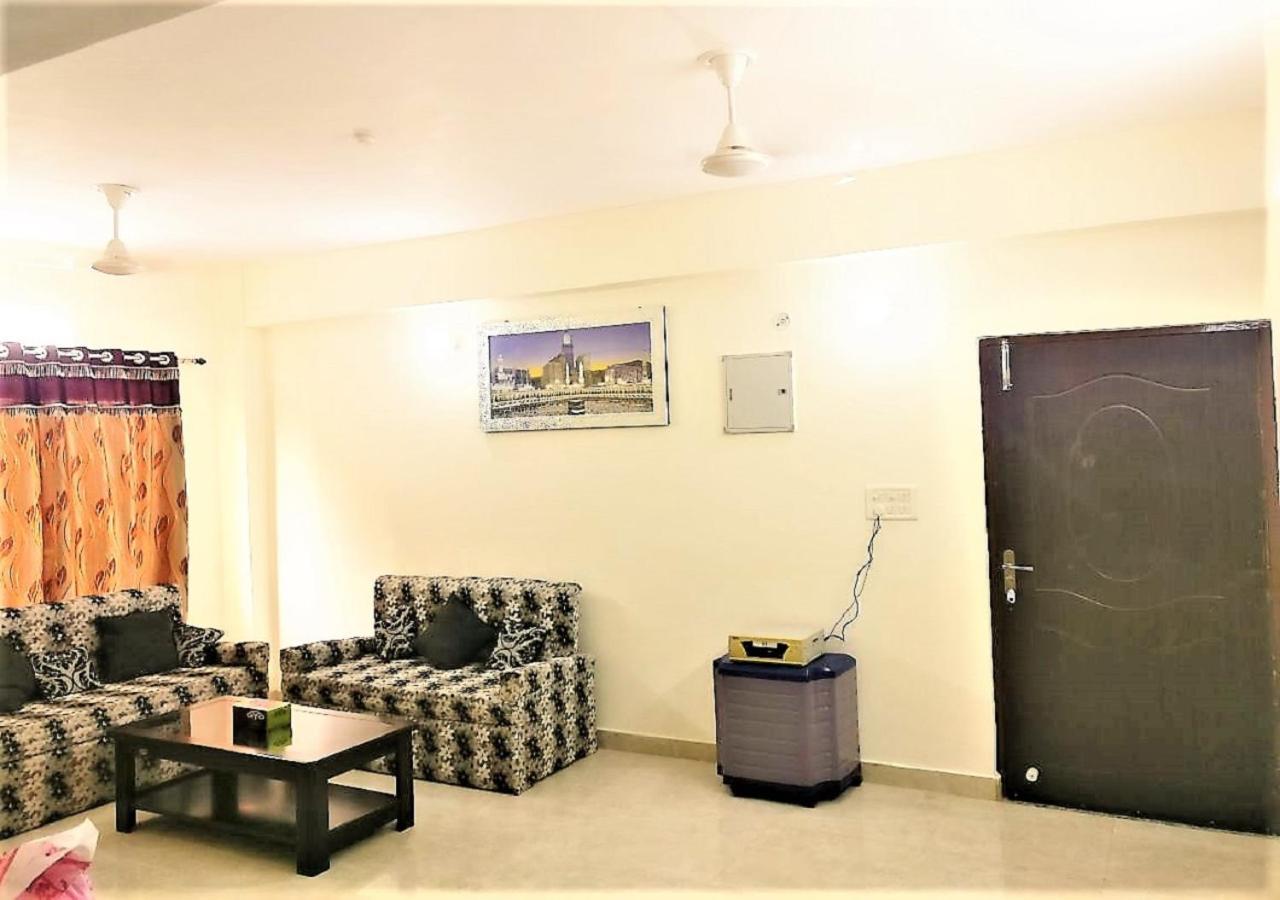 Pretty Garden View Apartment 3Bhk Furnished Flat Near Kashi Vishwanath Temple Benares Buitenkant foto